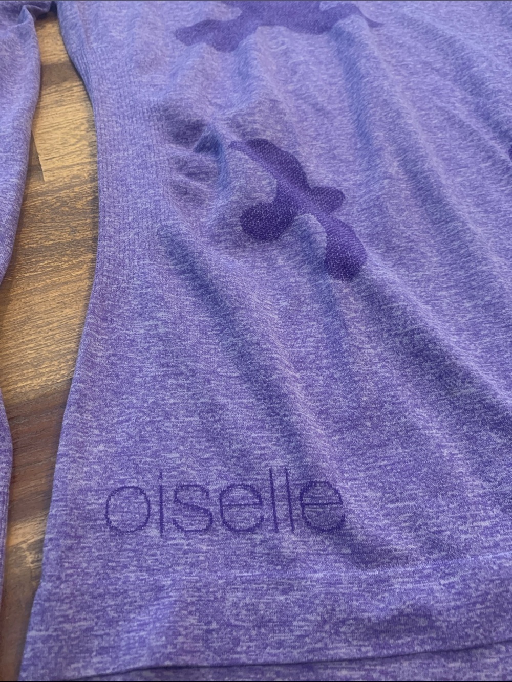 Oiselle “fly” workout top. Women’s medium. - Picture 5 of 10